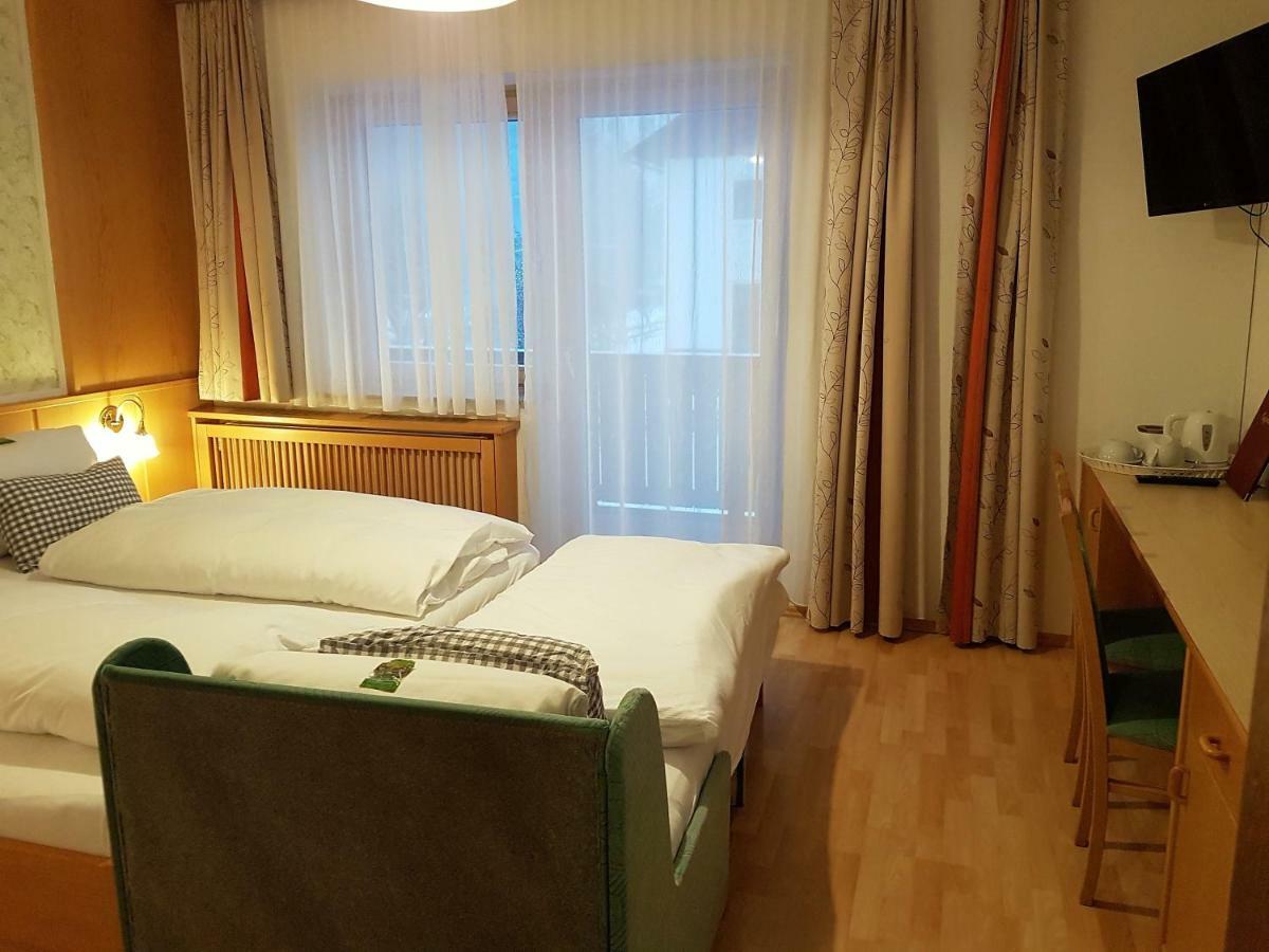 Hotel Haus Miriam à Sankt Lorenzen ob Murau Extérieur photo